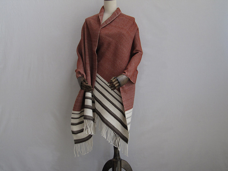 Diseño de echarpe de lana a mano